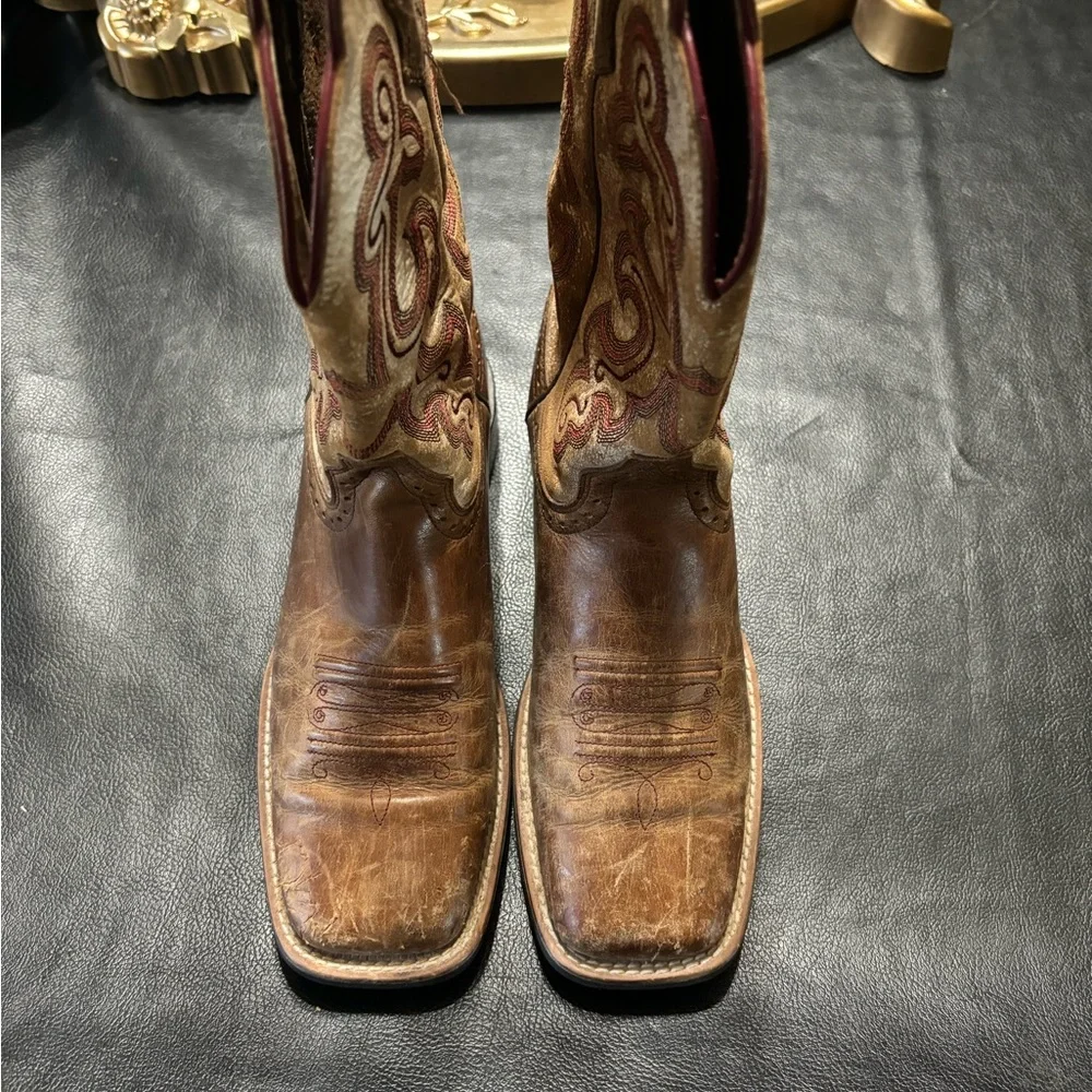 Ariat boots - Picture 1 of 6